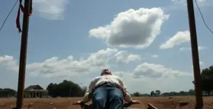 executado em plena luz do dia em Caxias
