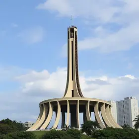 monumento de Oscar Niemeyer